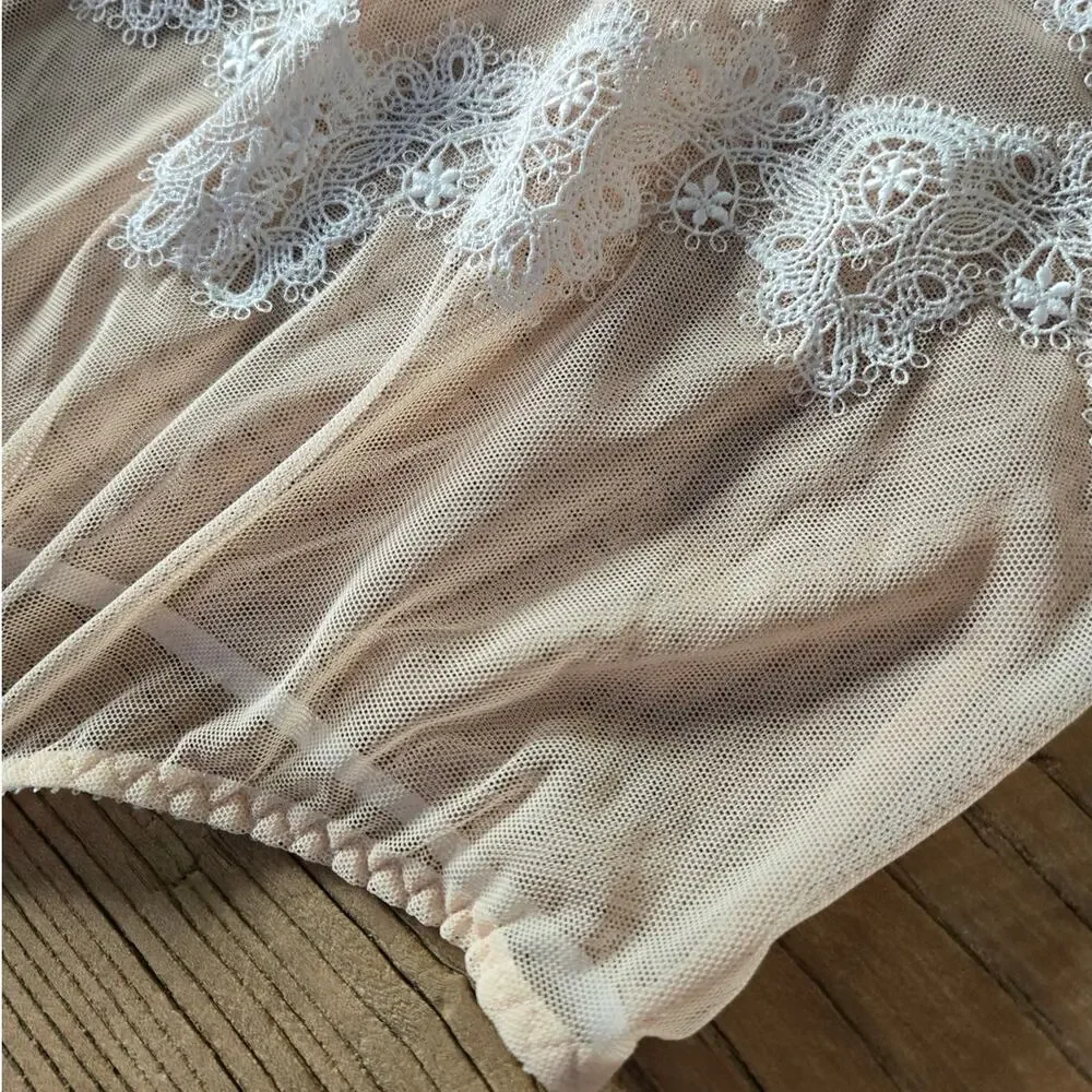Victoria's Secret Dream Angels Boho Chantilly Lace Flare Sleeve Bodysuit New S